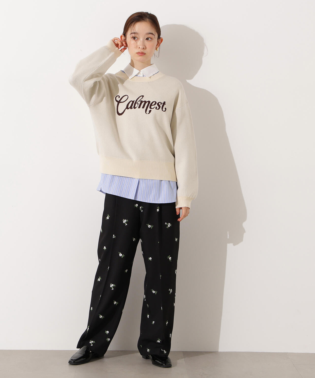 ロゴジャガードニット