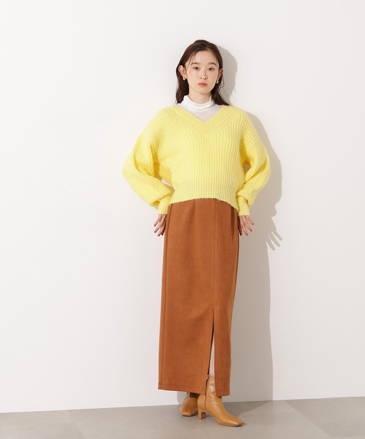 【岸本セシルさん着用】Vネックオーバーニット