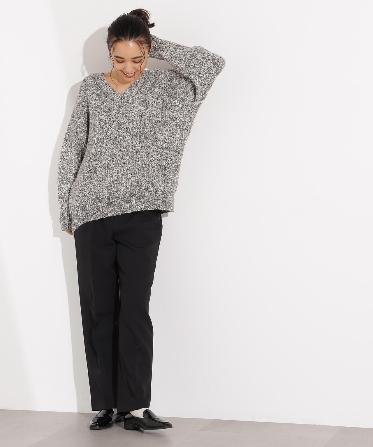 【岸本セシルさん着用】メランジVネックニット