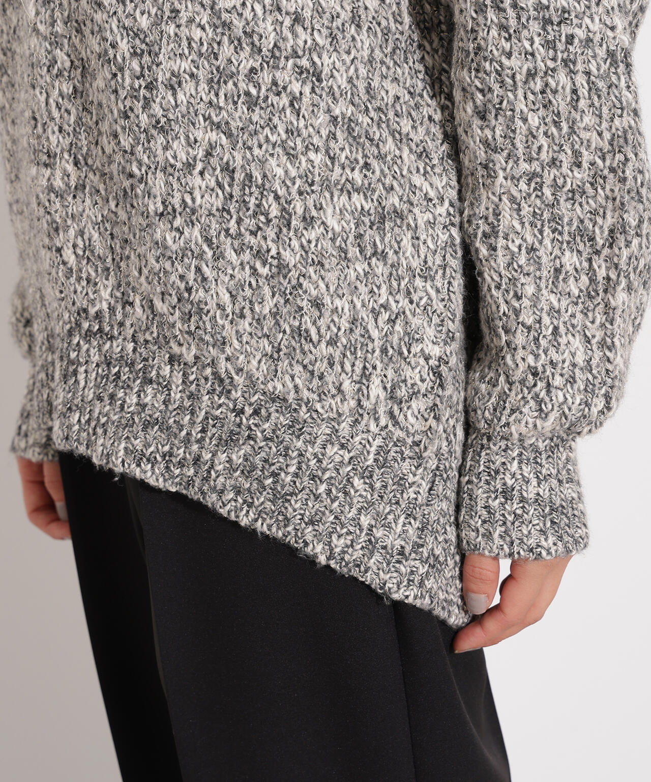 【岸本セシルさん着用】メランジVネックニット