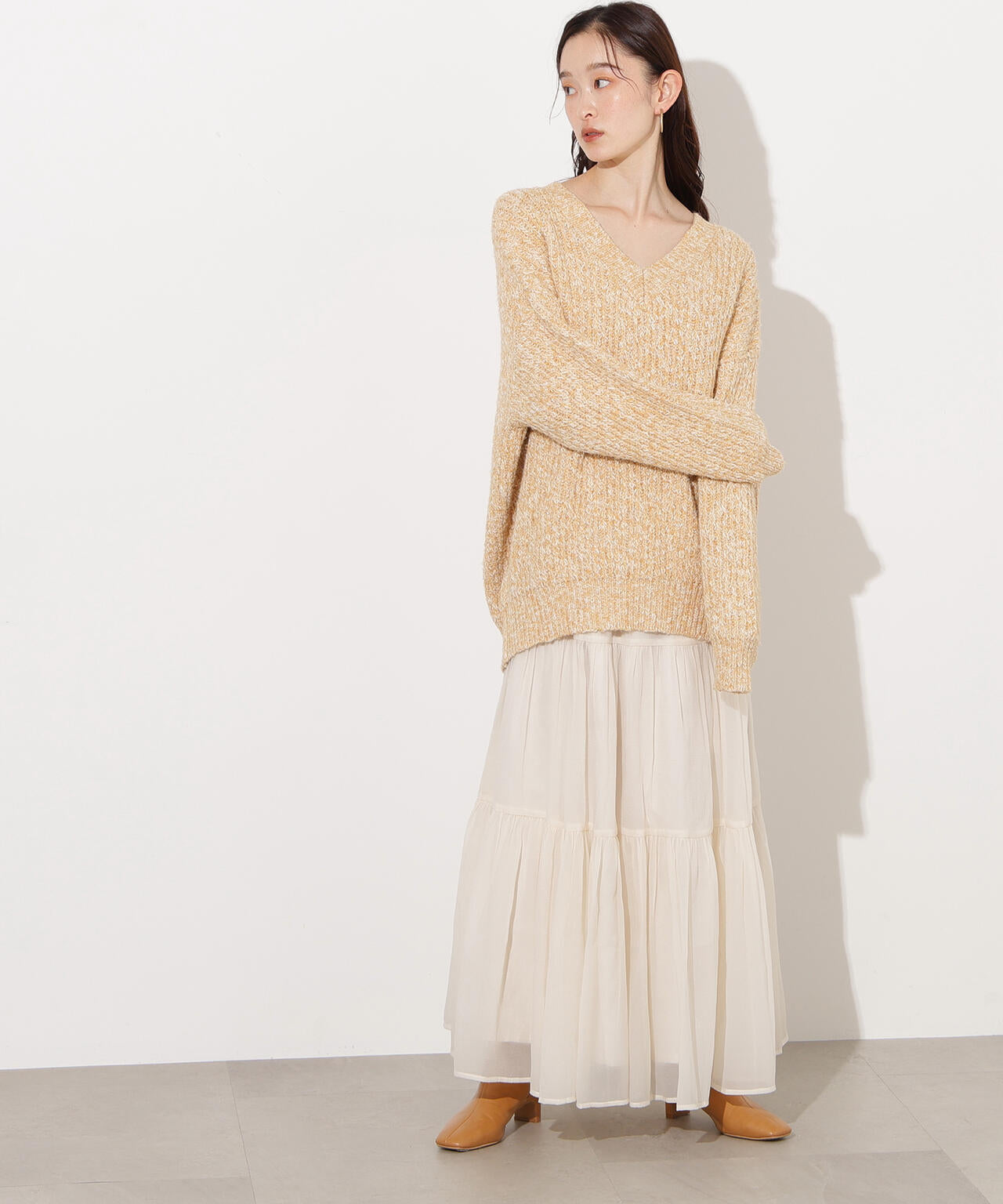 【岸本セシルさん着用】メランジVネックニット