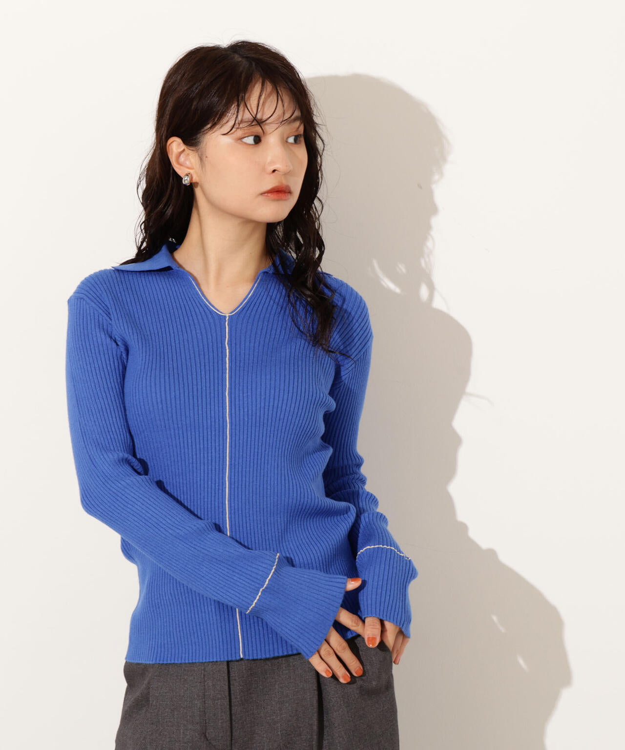 ラインスキッパーリブニット