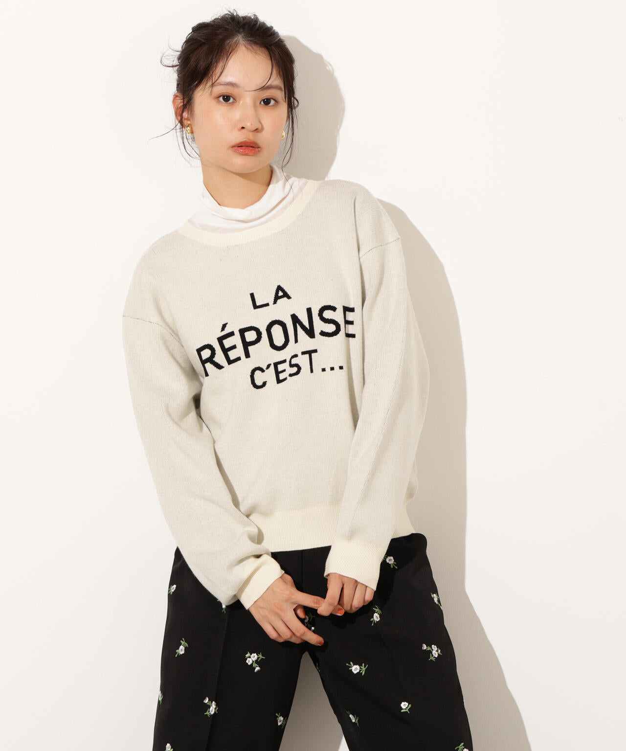 フレンチロゴジャガードニット