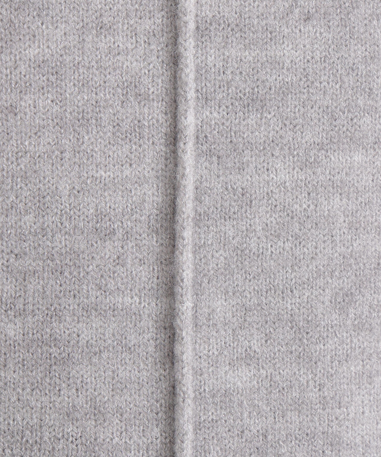 タートルネックオーバーニット