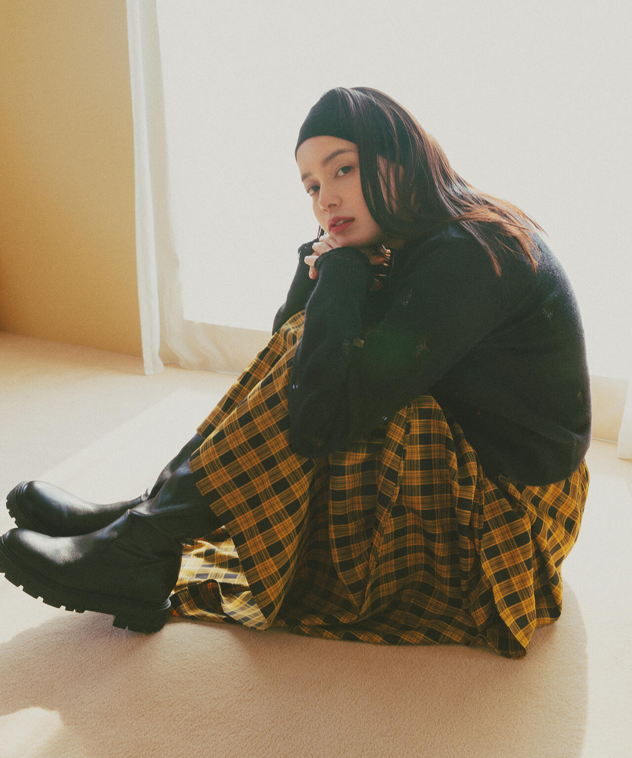 【岸本セシルさん着用】フラワー刺繍カーディガン