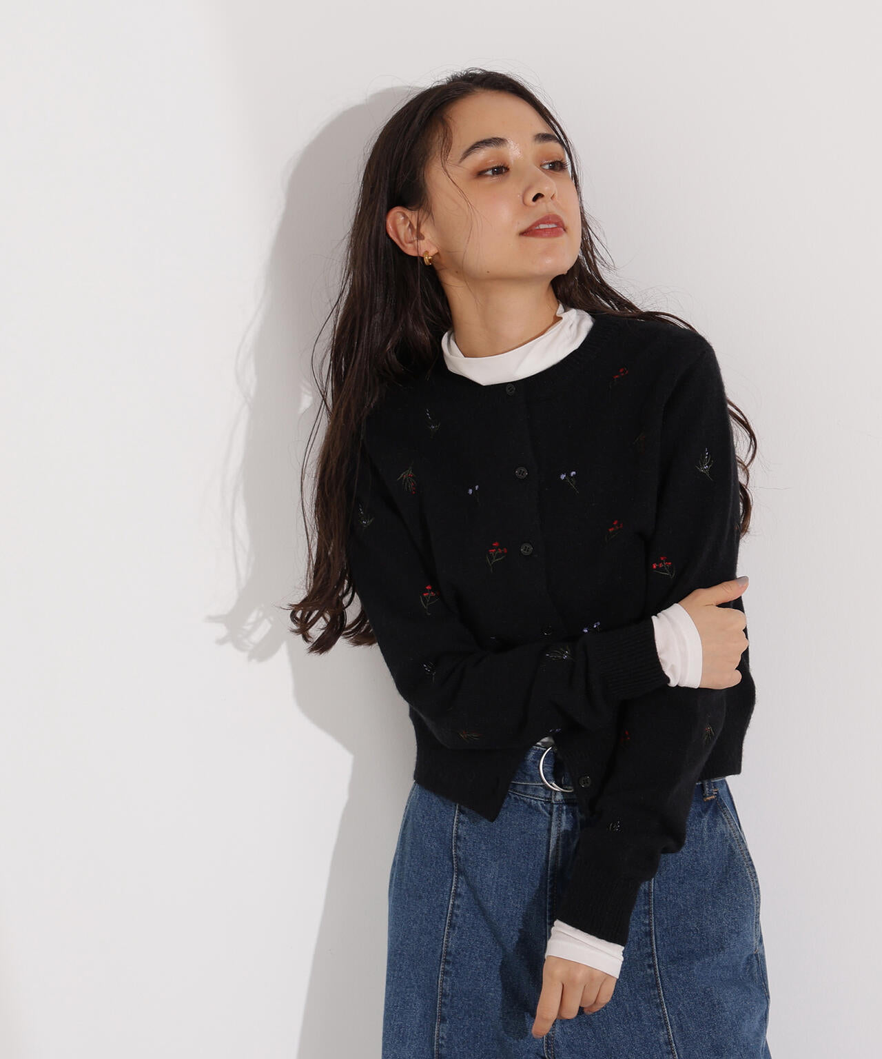 【岸本セシルさん着用】フラワー刺繍カーディガン