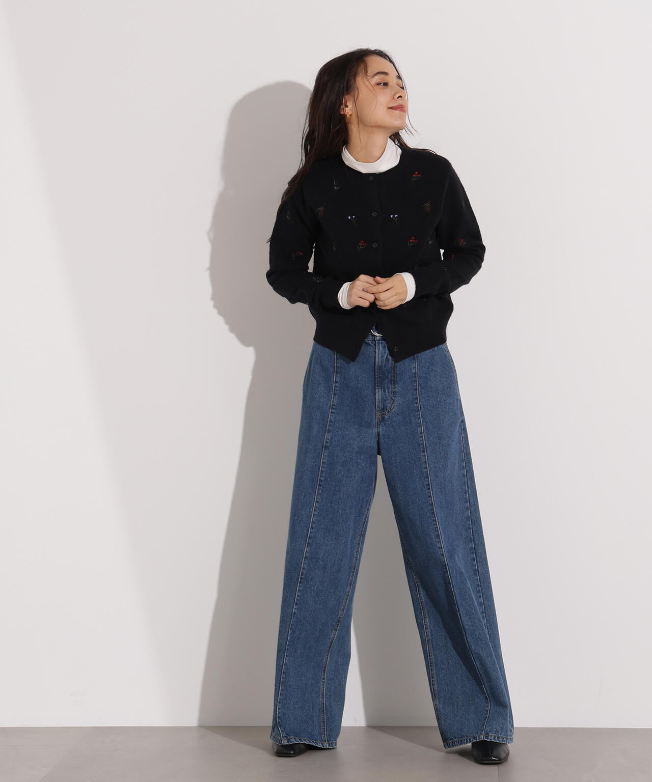 【岸本セシルさん着用】フラワー刺繍カーディガン