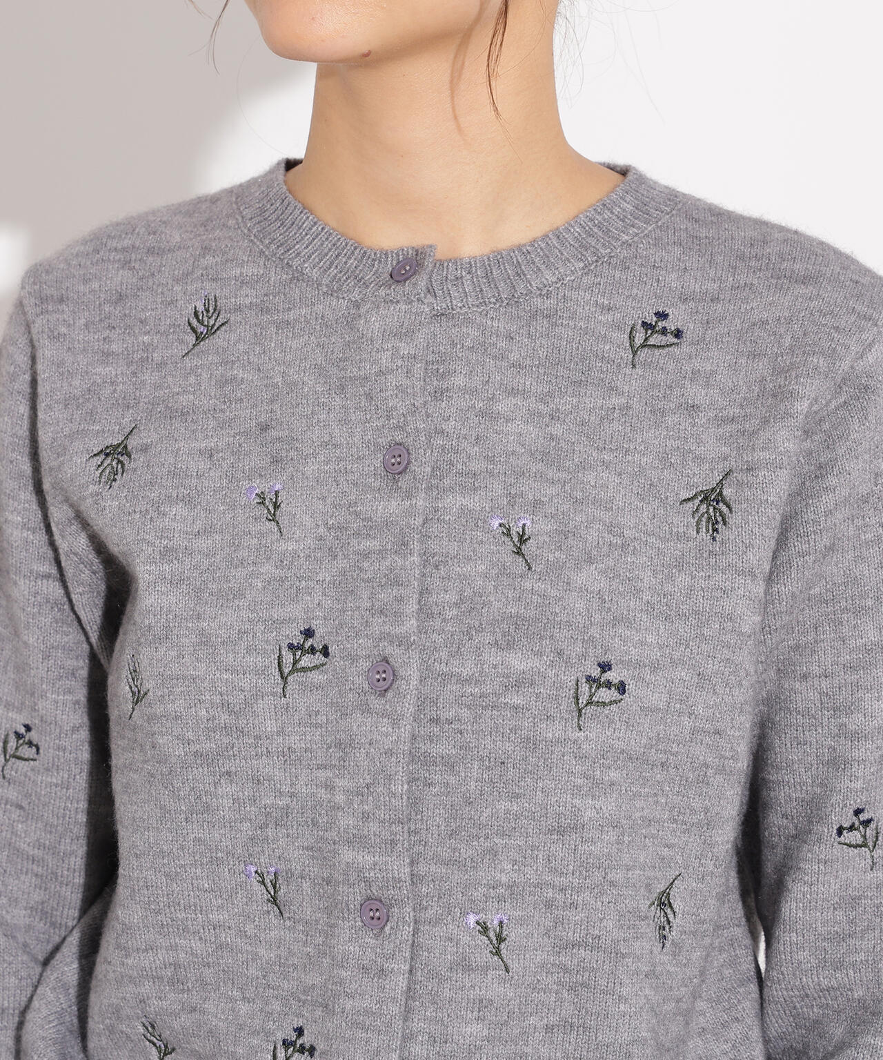 岸本セシルさん着用】フラワー刺繍カーディガン | N. Natural Beauty