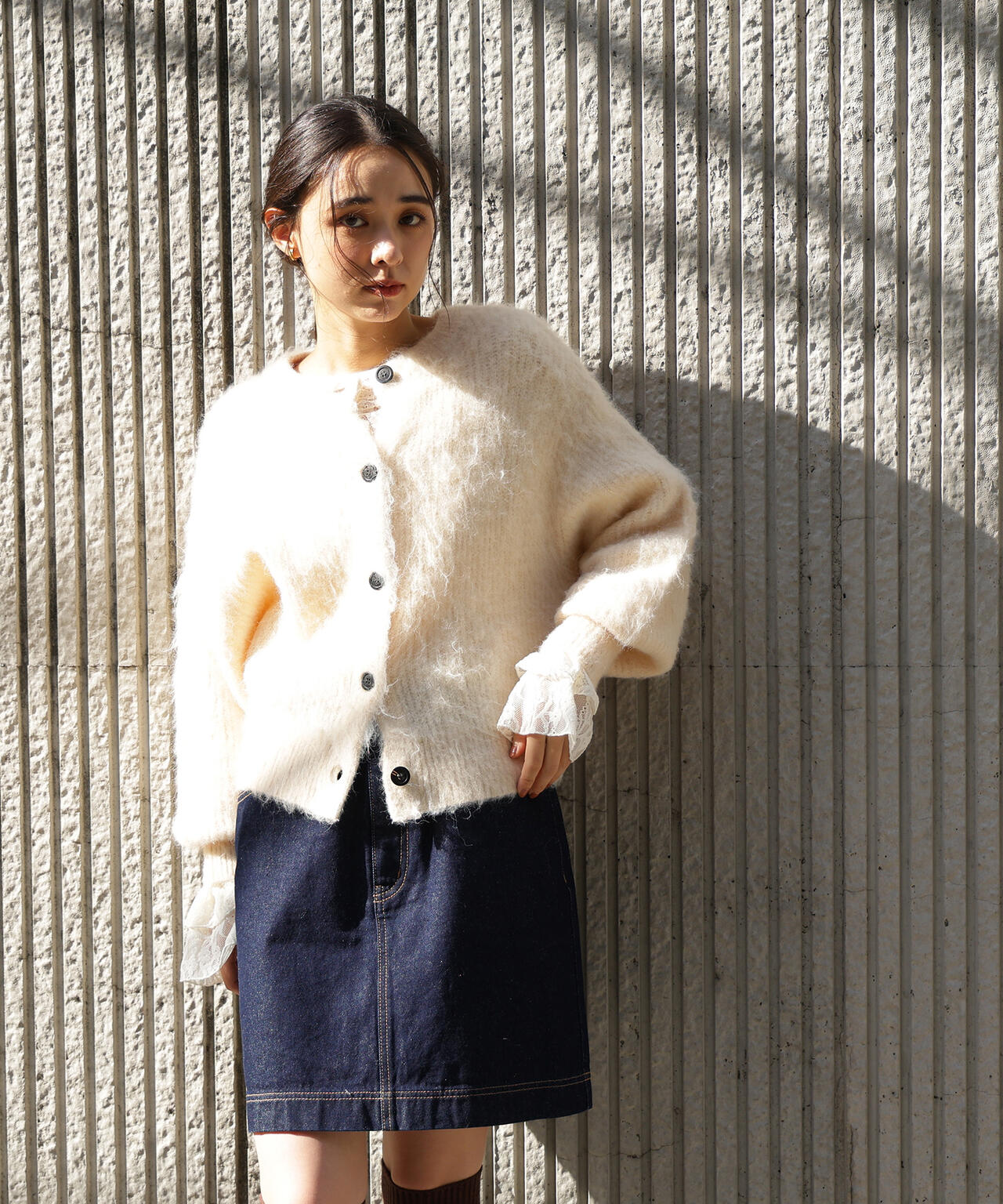 【岸本セシルさん着用】クルーネックフェザーカーディガン