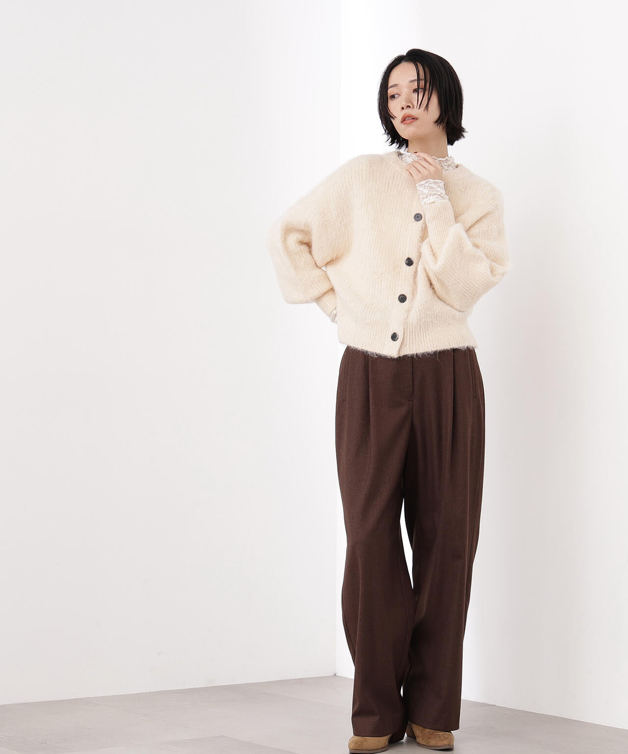 【岸本セシルさん着用】クルーネックフェザーカーディガン