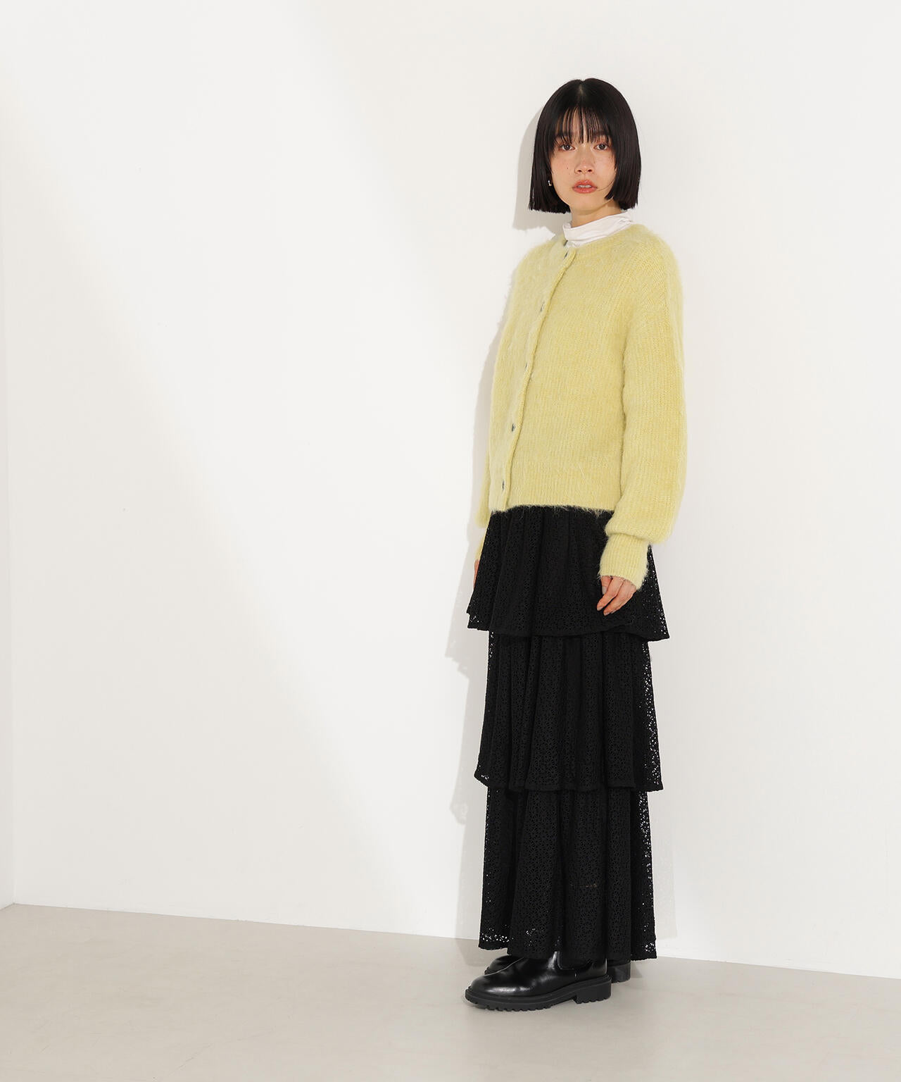 【岸本セシルさん着用】クルーネックフェザーカーディガン