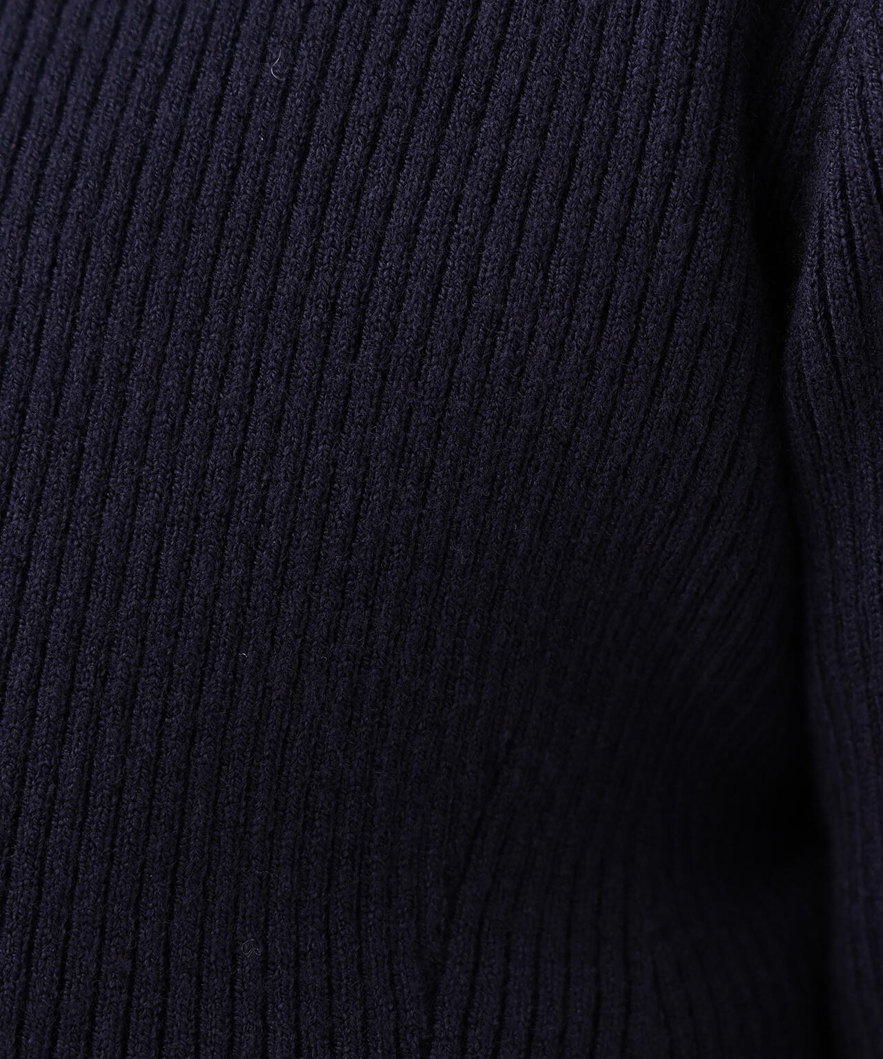 【岸本セシルさん着用】ポロ襟フレアカフスニット