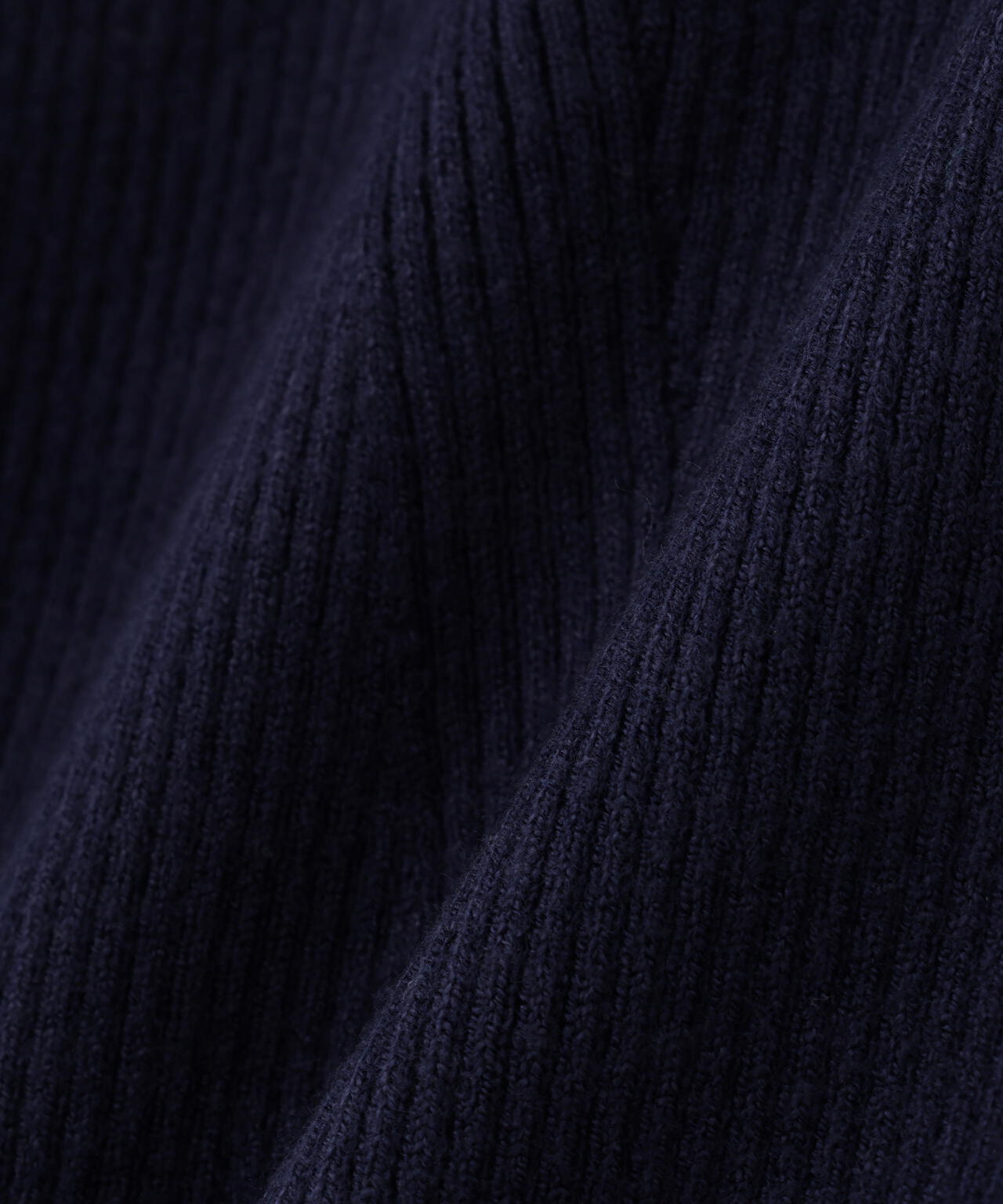 岸本セシルさん着用】ポロ襟フレアカフスニット | N. Natural Beauty