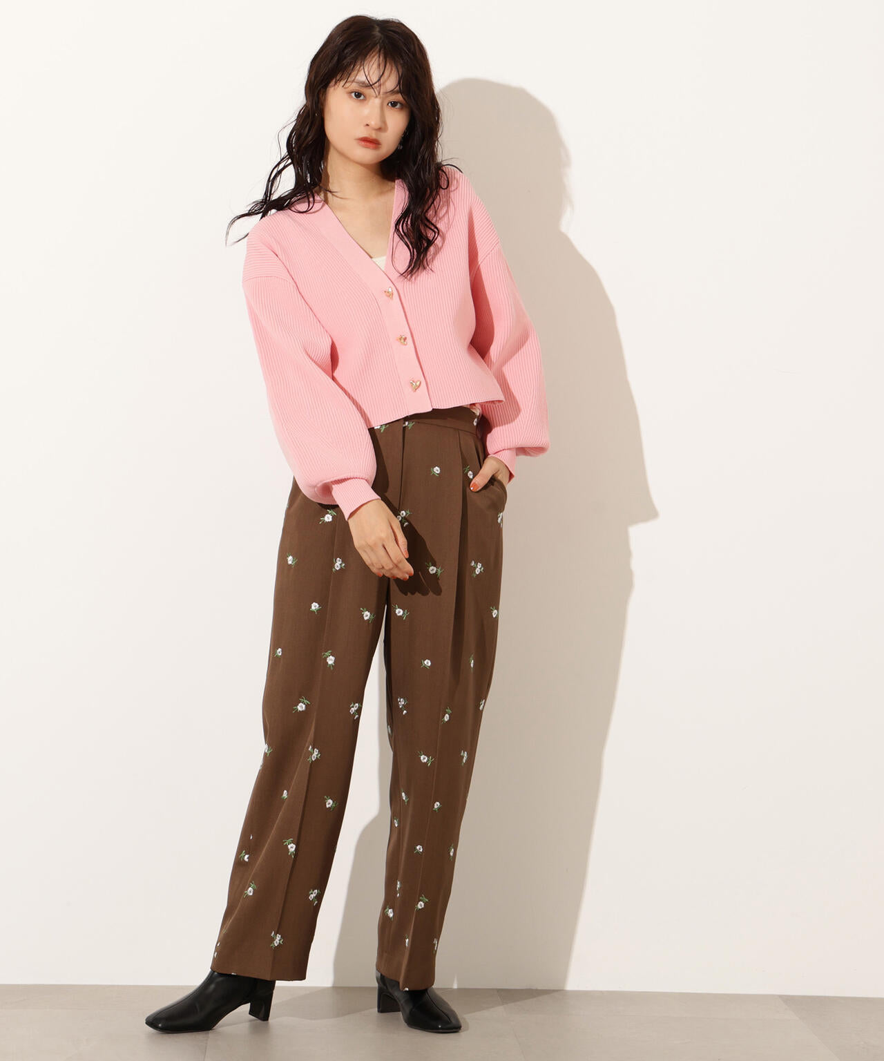 ニュアンスハートボタンカーディガン《ベリーブラウン：LUMINE・LUCUA・official site限定》