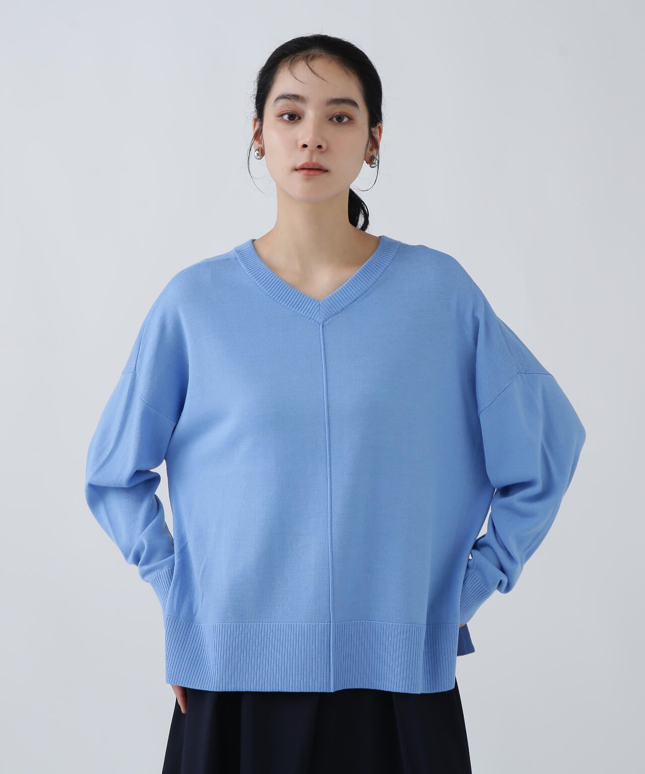 【ユーティリティー】毛玉になりにくい前後2WAY華奢みえニット