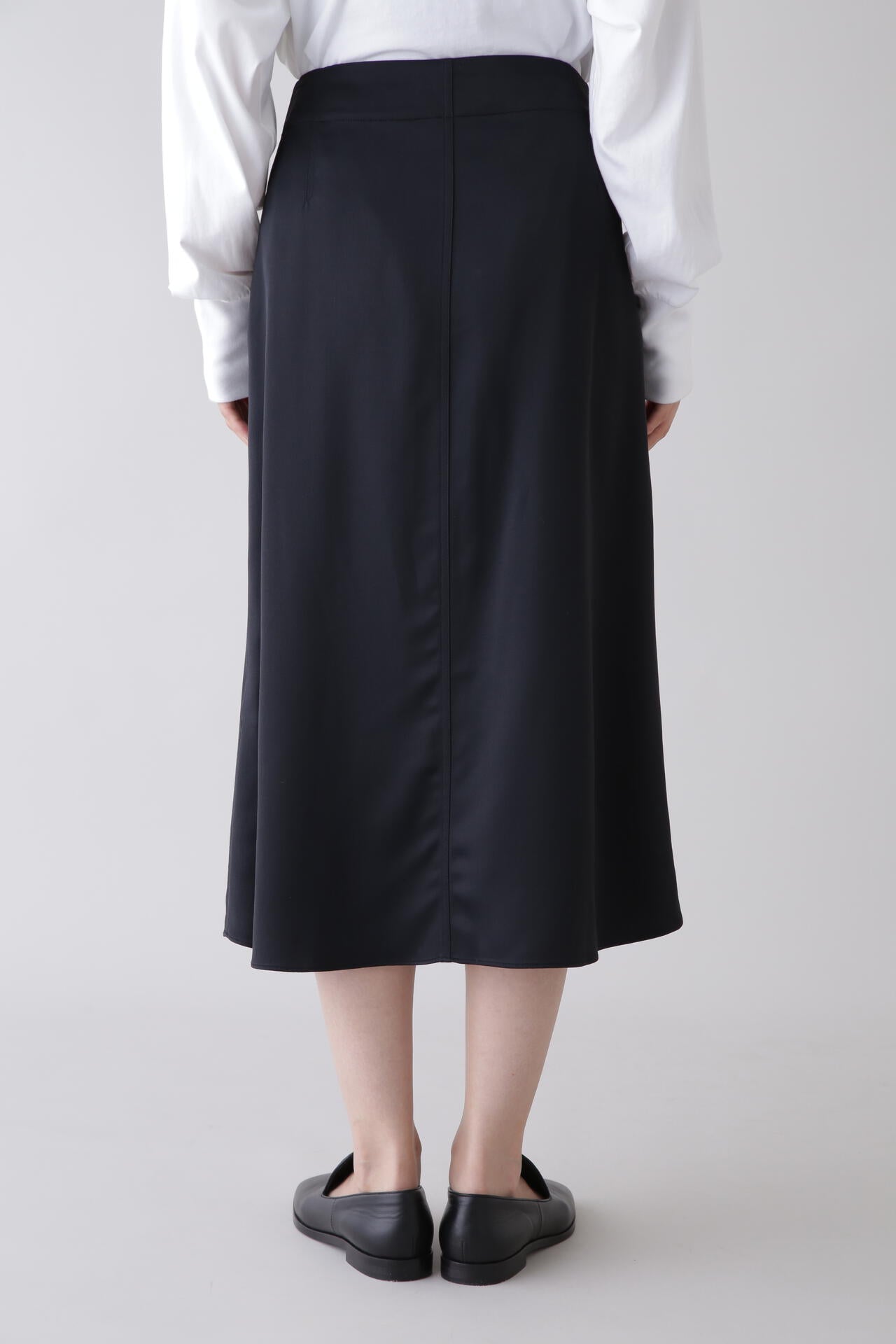 STUDIO NICHOLSON / CREPE BK VISC SATIN WRAP SKIRT | THE LIBRARY