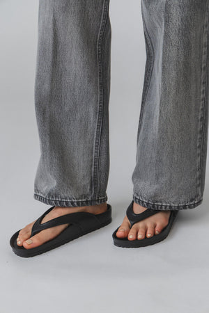 2df58196-b2a3-552d-a62f-8a7f7e37b5ae_Image