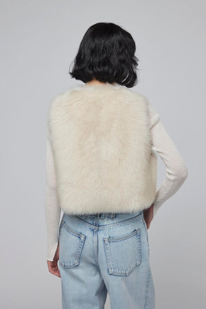 6cf8ca26-8504-59ae-a954-6aa86f45e358_Image