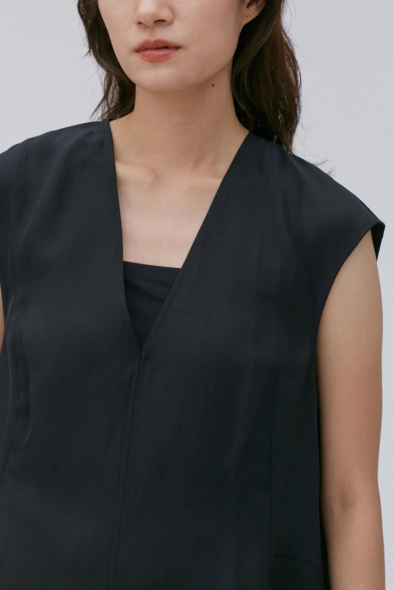 STUDIO NICHOLSON / VISCOSE LINEN SLEEVELESS VOLUME DRESS