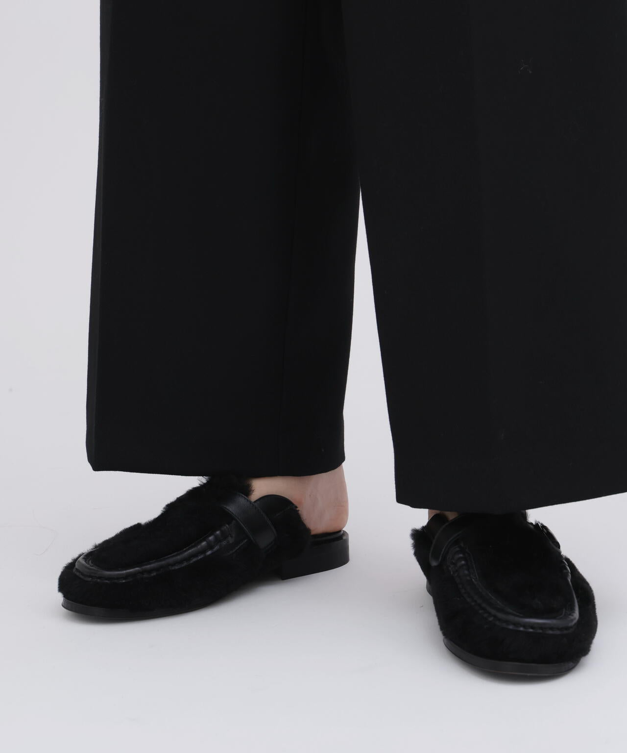 HEREU / BARRACA SHEARLING 2 | THE LIBRARY（ザ ライブラリー