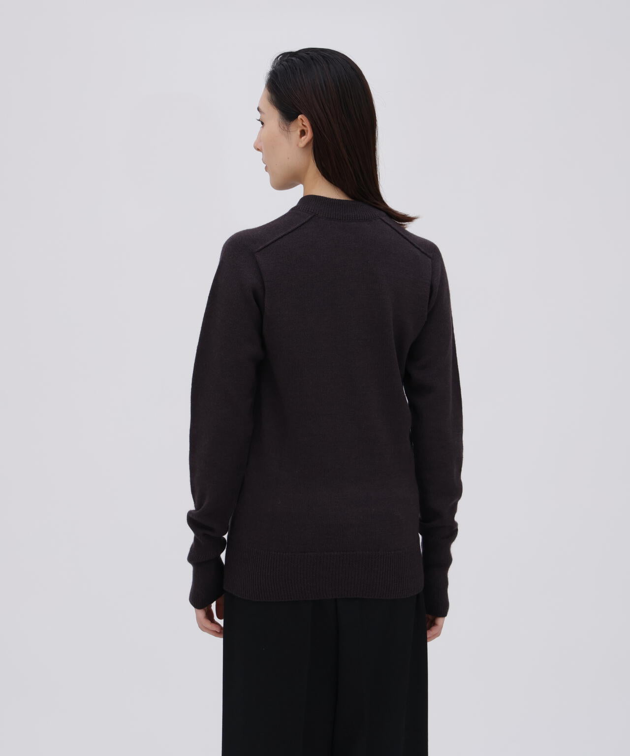 ニコ STUDIO NICHOLSON / EXTRAFINE MERINO V NECK JUMPER | THE LIBRARY