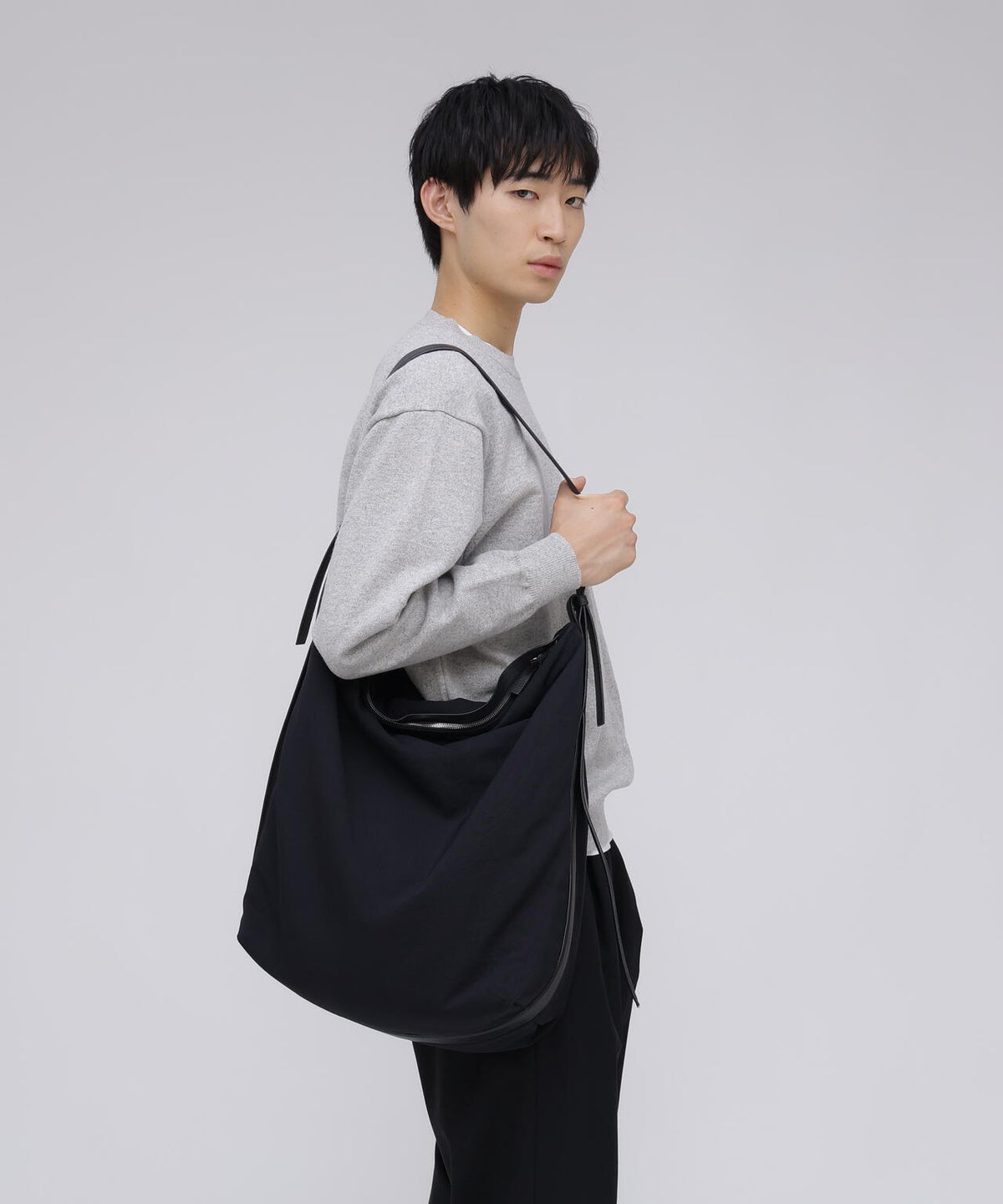STUDIO NICHOLSON / ASTRO NYLON LARGE NYLON SHOULDER BAG | THE 