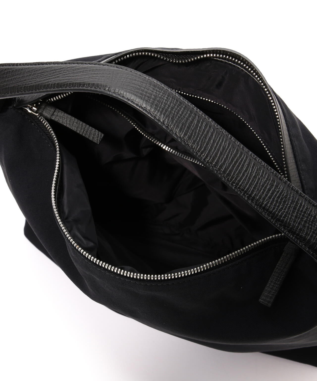 STUDIO NICHOLSON / ASTRO NYLON SHOULDER BAG