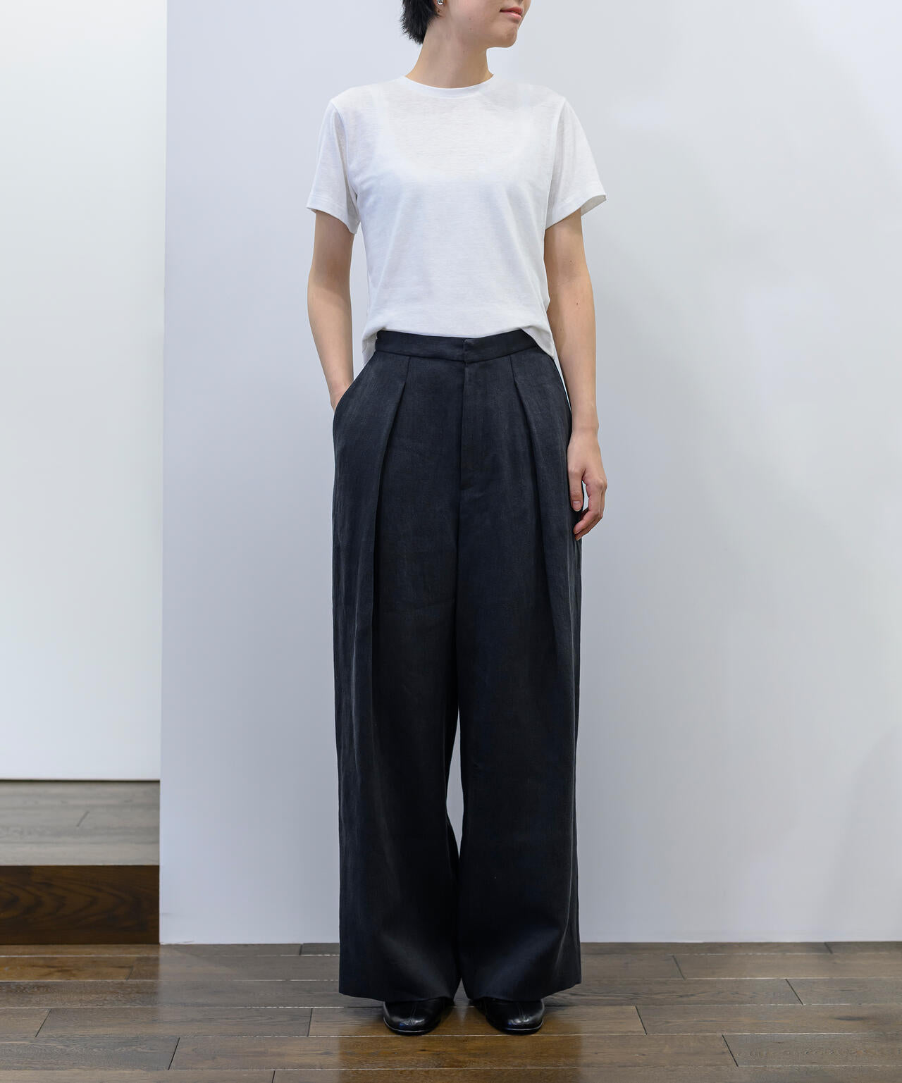 THE LIBRARY リネンワイドパンツ THE LIBRARY / [UNISEX] LINEN EASY TROUSERS | THE LIBRARY（ザ