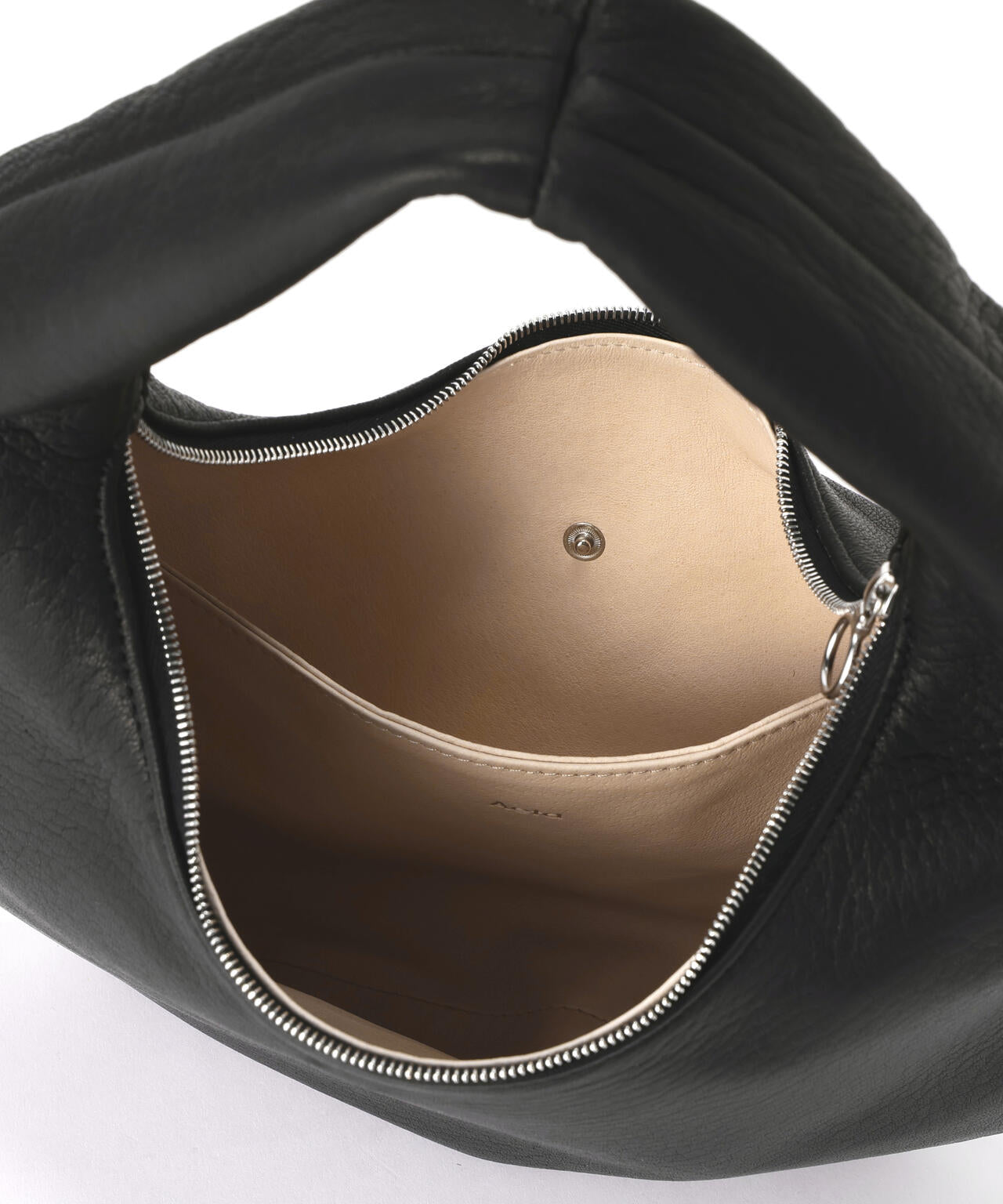 Aeta / ROUND ONE SHOULDER : M | THE LIBRARY（ザ ライブラリー