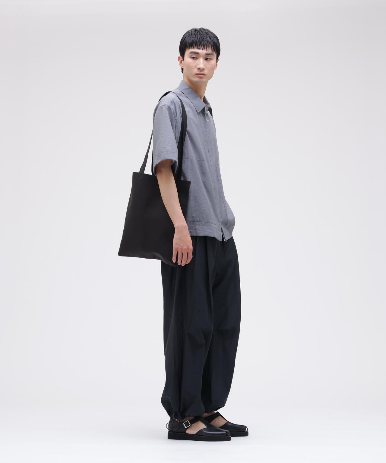 Aeta / DOUBLE FACED FLAT TOTE : M