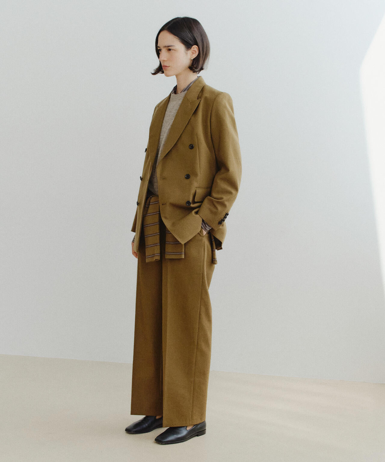 ジャケット・アウター blurhms Gabardine Double BeltTrench Coat blurhms / WOOL GABARDINE DOUBLE-BREASTED JACKET | THE LIBRARY（ザ