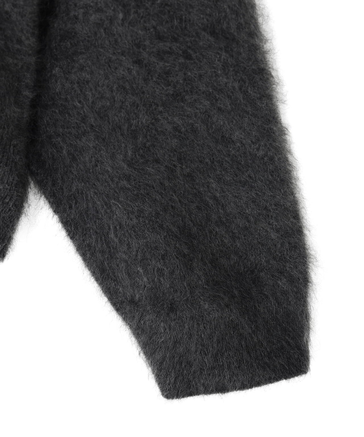 ATON / ROYAL CASHMERE FUR V NECK SWEATER