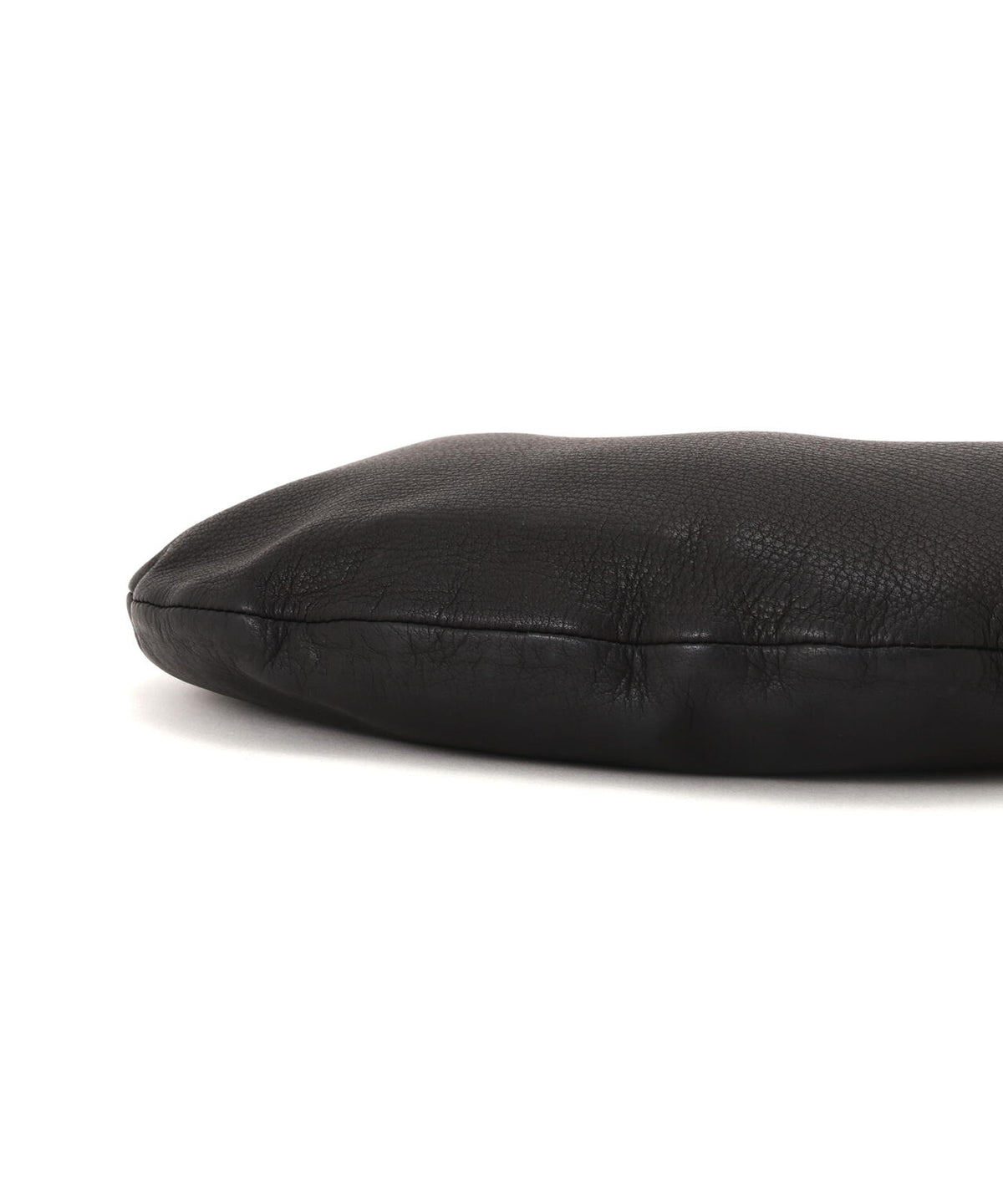 Aeta / ROUND ONE SHOULDER : M