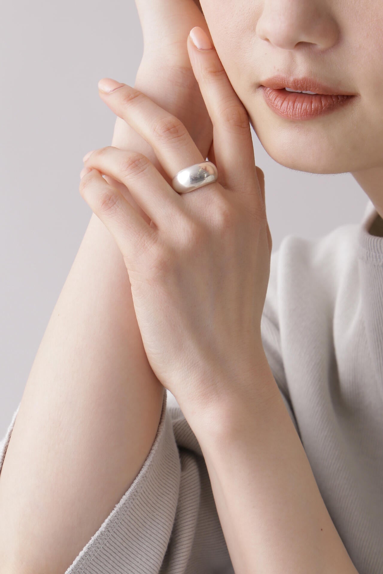 YLEVE / ROUND RING