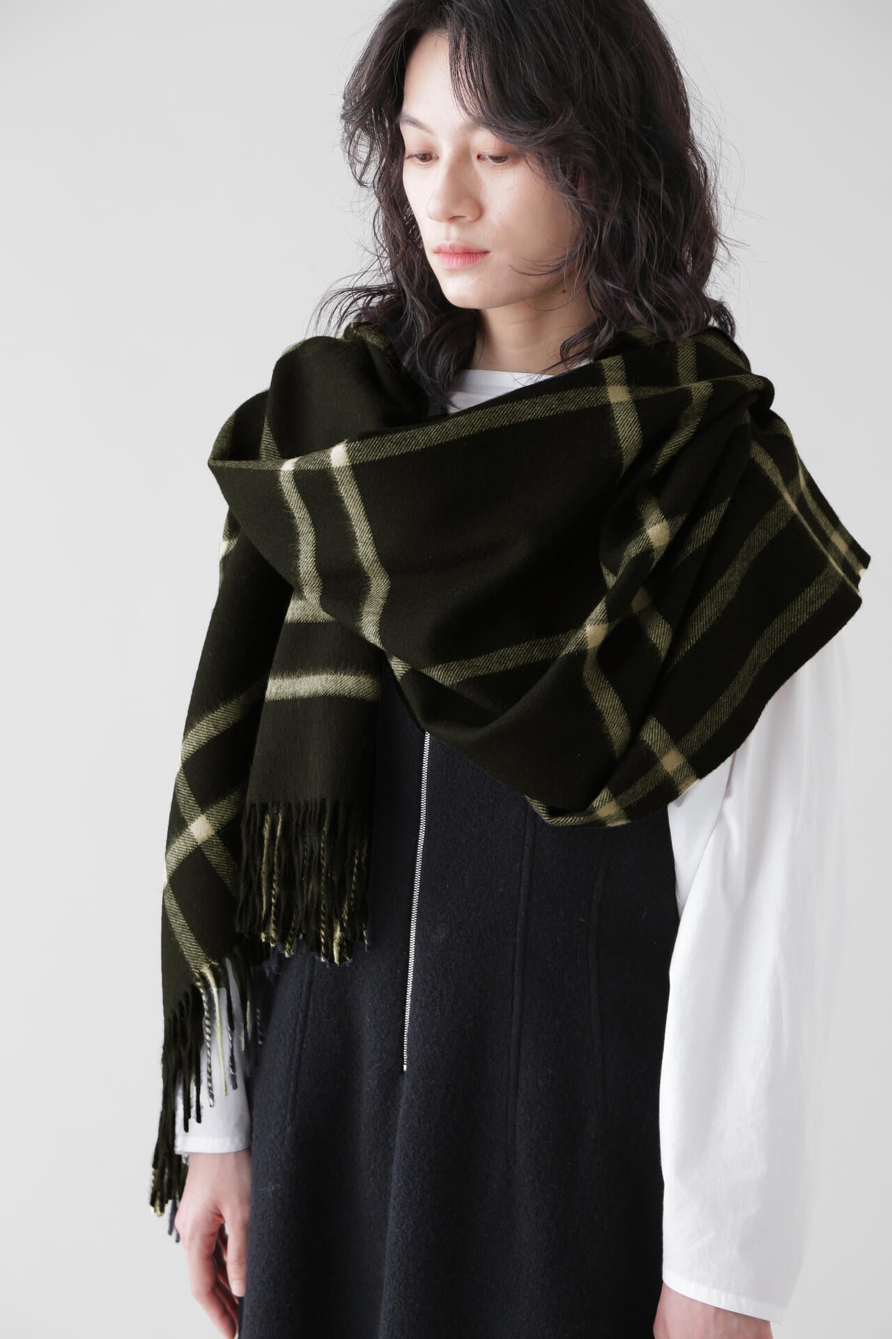 イレーヴ　THE INOUE BROTHERS DOUBLE FACE ストール YLEVE × THE INOUE BROTHERS / DOUBLE FACE BRUSHED STOLE | YLÈVE