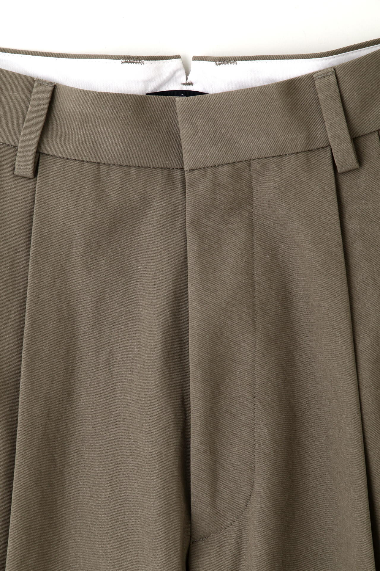 YLEVE / COTTON VOILE GABARDINE NIDOM SHORTS | YLÈVE（イレーヴ