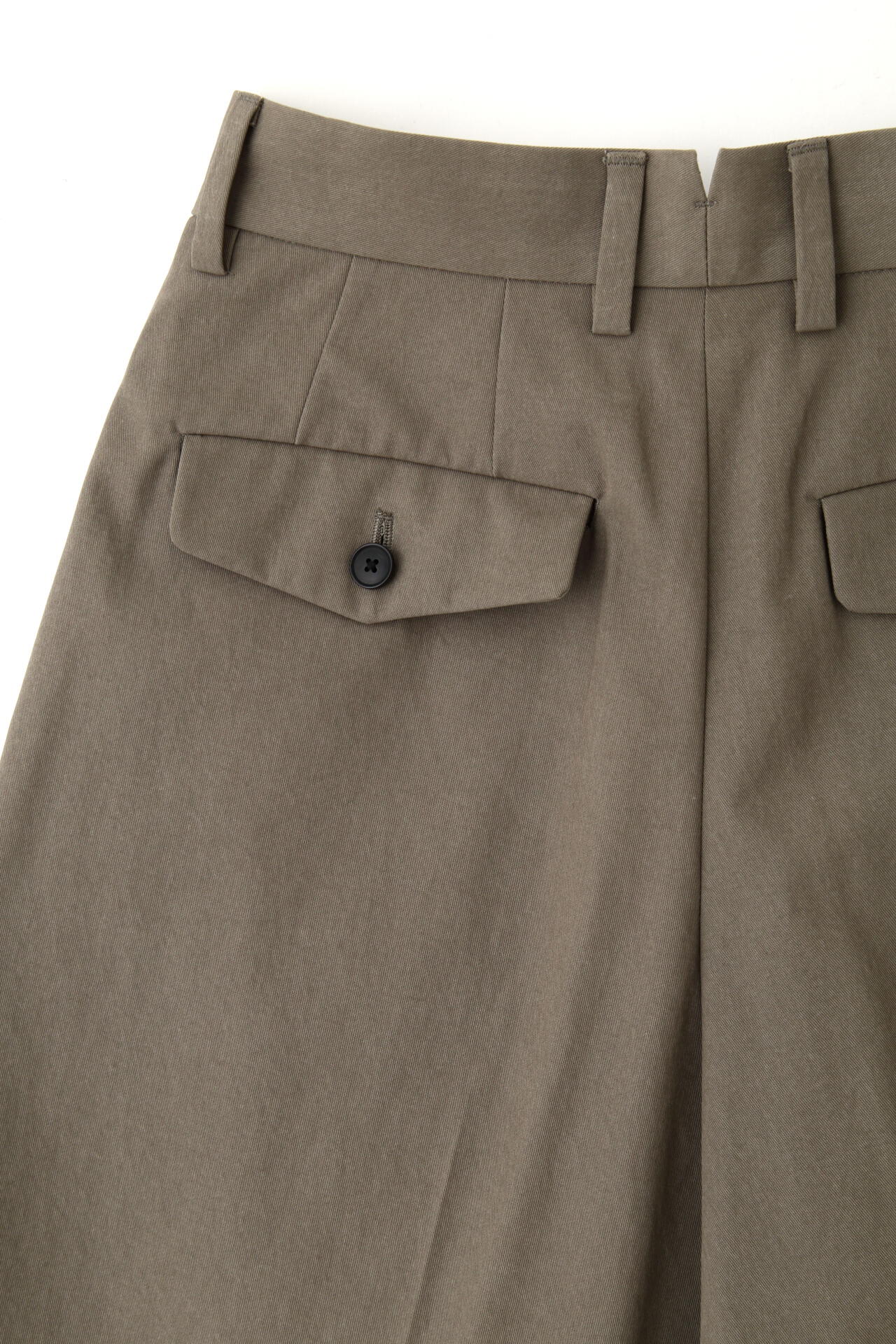 YLEVE / COTTON VOILE GABARDINE NIDOM SHORTS | YLÈVE（イレーヴ