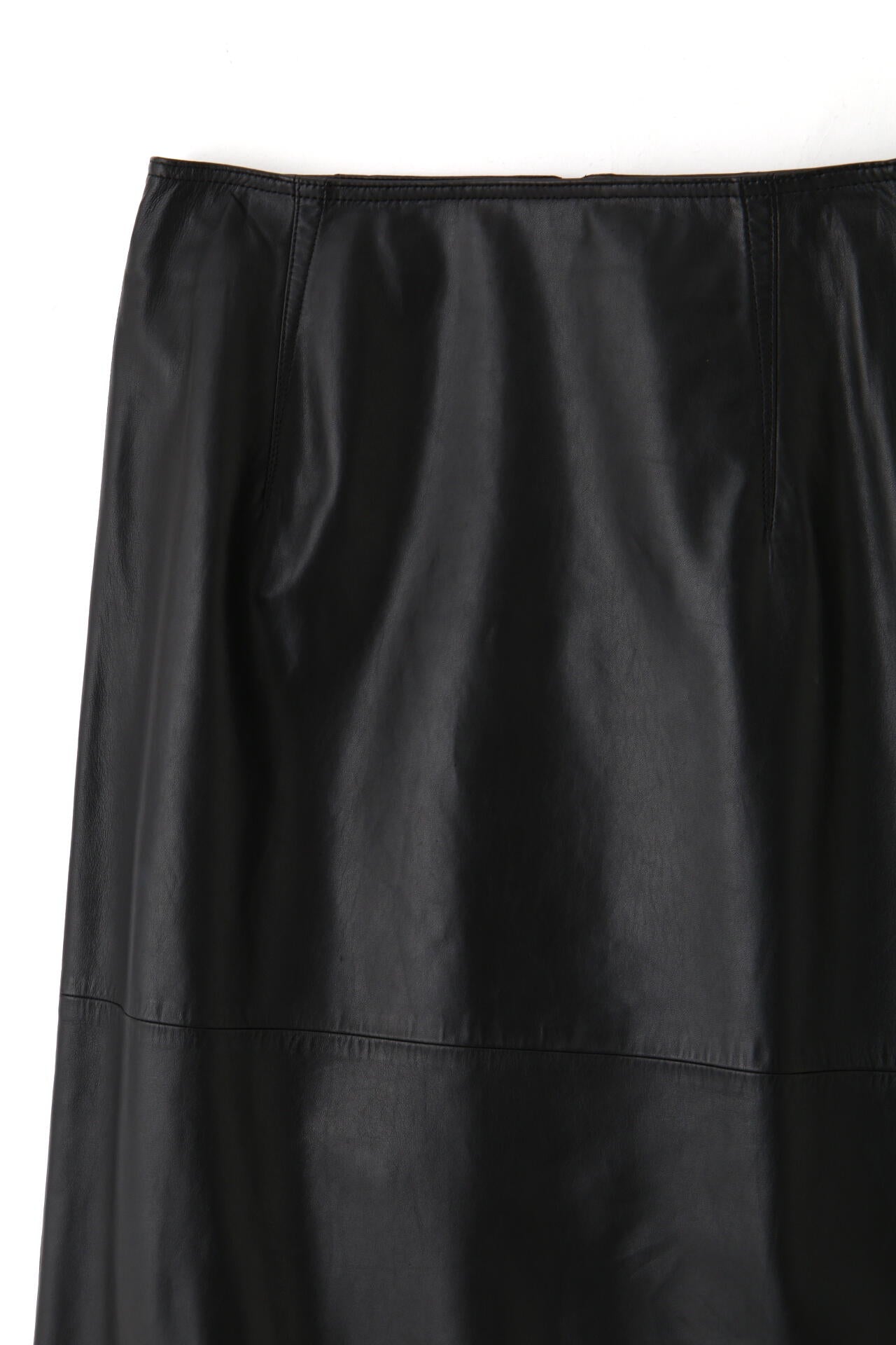 YLEVE / GLOVE SHEEP LEATHER SKIRT | YLÈVE（イレーヴ） ｜【公式