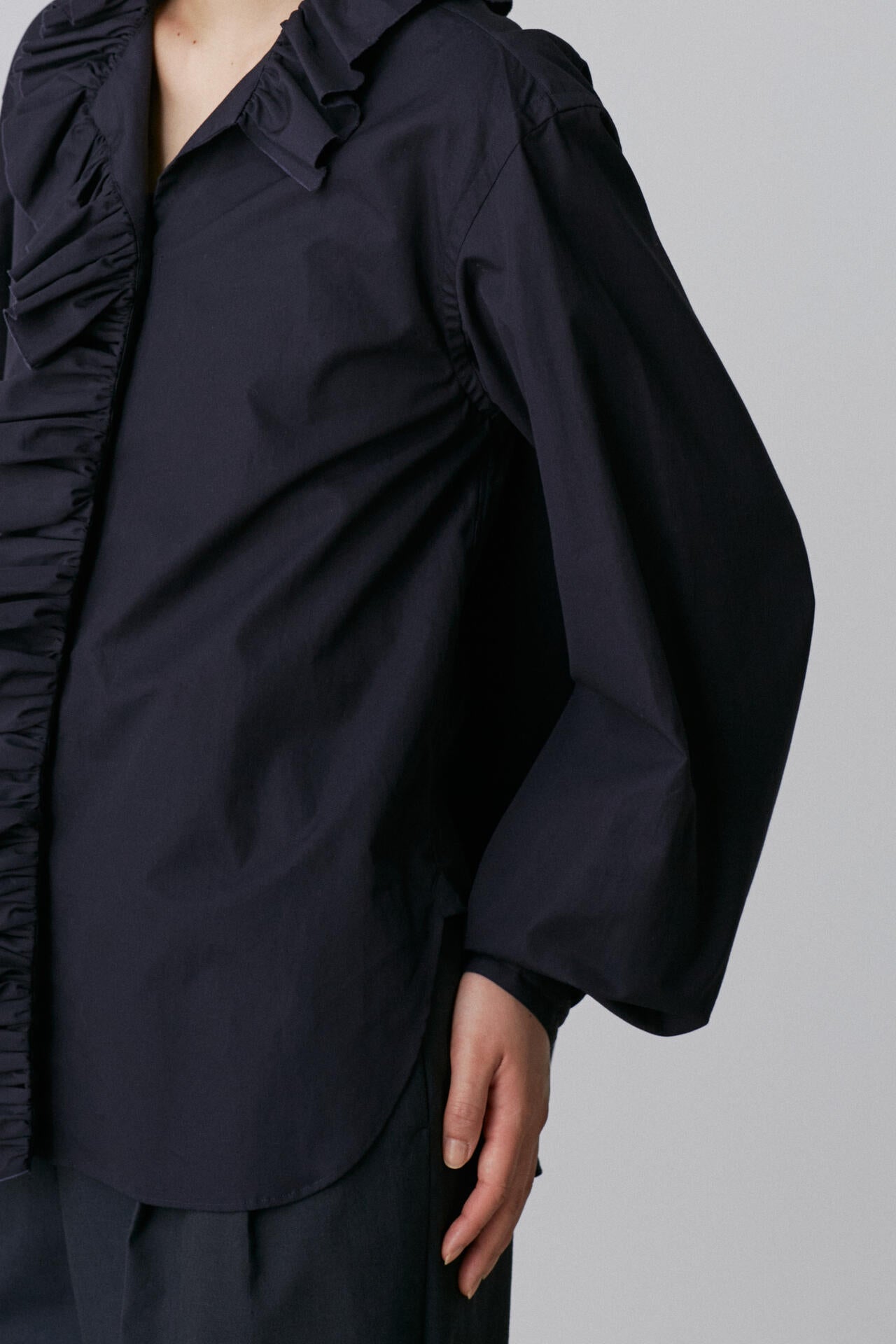 YLÈVE / BOURRIENNE COTTON TYPEWRITER RUFFLE BLOUSE | YLÈVE 