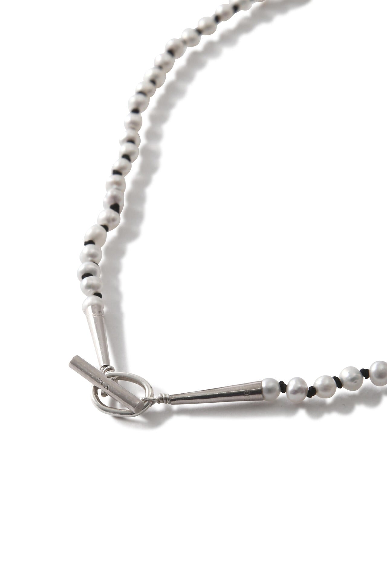 YLEVE / PEARL NECKLACE KNOT 37cm | YLÈVE（イレーヴ） ｜【公式