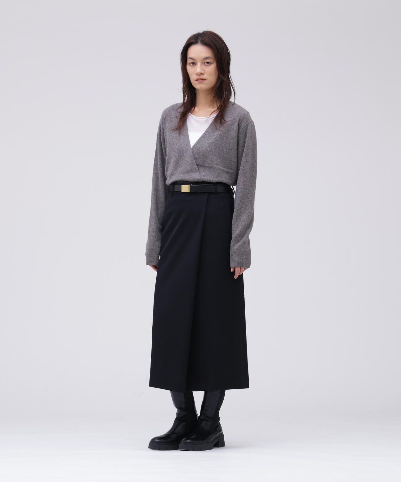 YLEVE / MERINO WOOL TWILL WRAP SKIRT | YLÈVE（イレーヴ） ｜【公式
