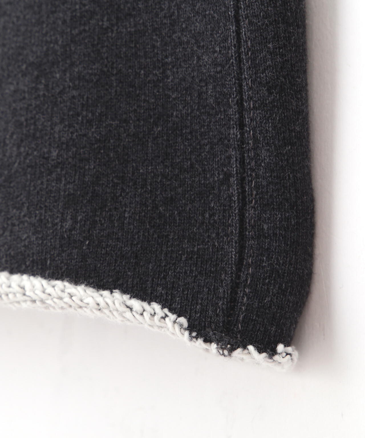 YLÈVE / HEAVY WEIGHT FLEECE BLEACH CUT OFF TROUSERS