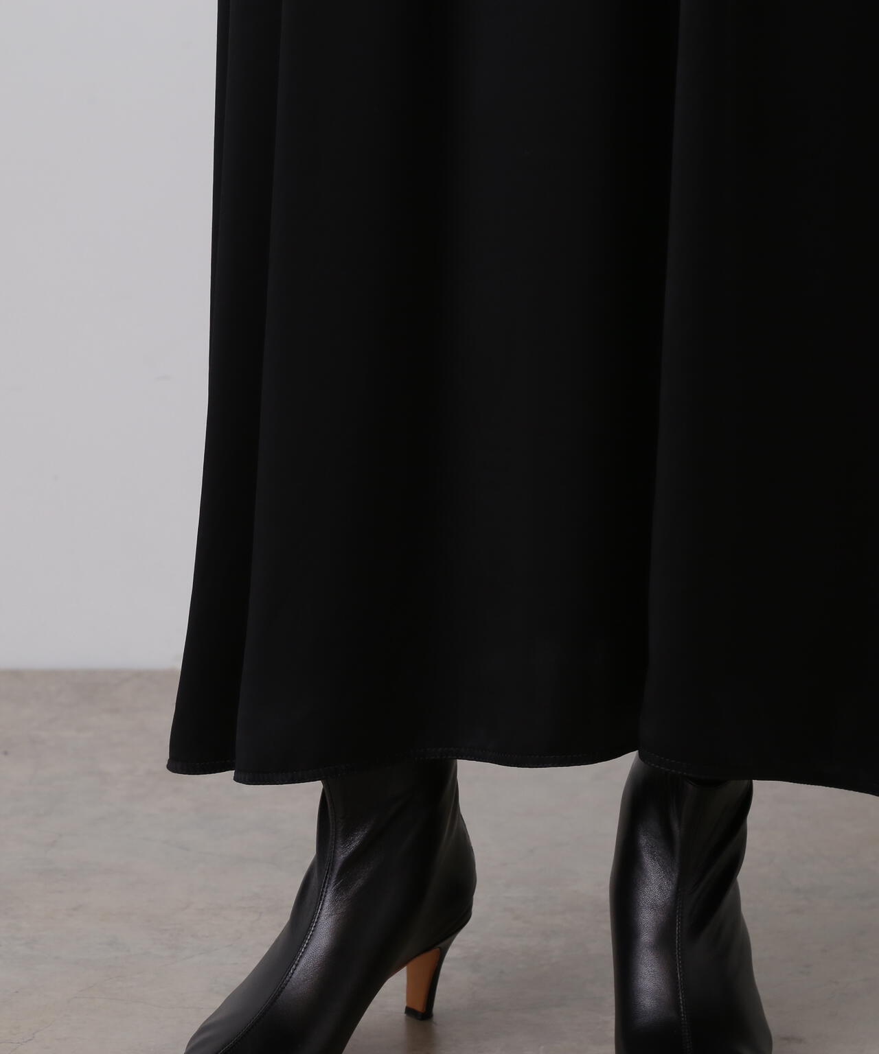 YLÈVE / VISCOSE JACQUARD/SATAIN  ONE PIECE