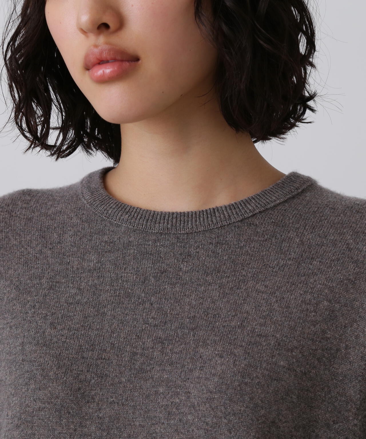 YLEVE / CASHMERE KNIT T‐SHIRT | YLÈVE（イレーヴ） ｜【公式】通販