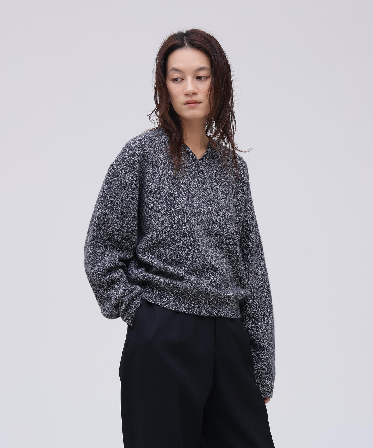 YLÈVE / WOOL CASHMERE MELANGE KNIT V NECK PULL OVER