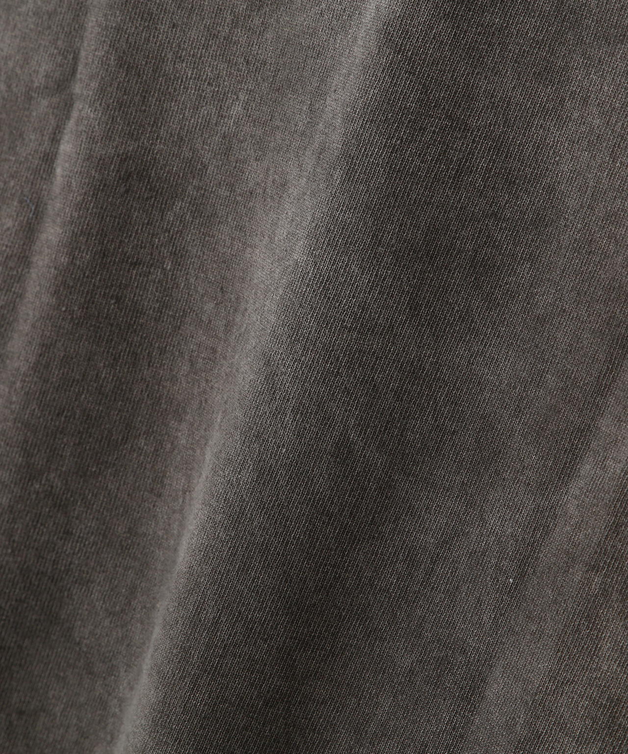 YLÈVE / OPEN END COTTON PIGMENT DYE LONG SLEEVE T‐SHIRT