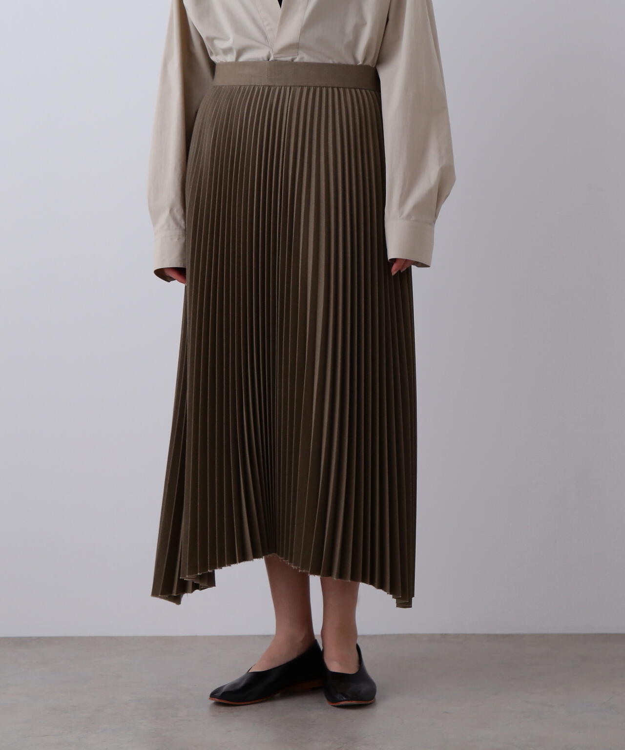 新品タグ付き　YLÈVE イレーヴ チノアコーディオンプリーツスカート　ロング YLEVE / VINTAGE PIGMENTDYE WOOL PLEATED SKIRT | YLÈVE（イレーヴ