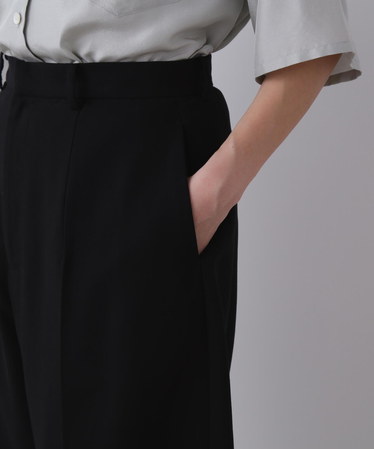 YLEVE / 100/2 GV TWILL DOUBLE WEAVE CURVED TROUSERS