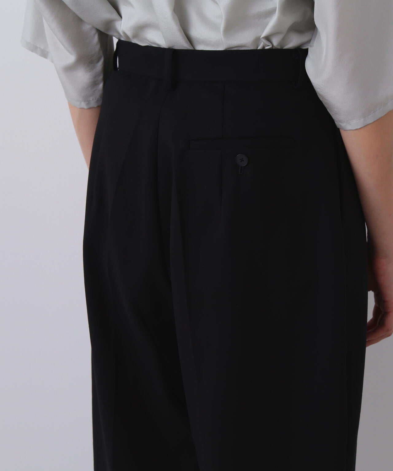 YLEVE / 100/2 GV TWILL DOUBLE WEAVE CURVED TROUSERS