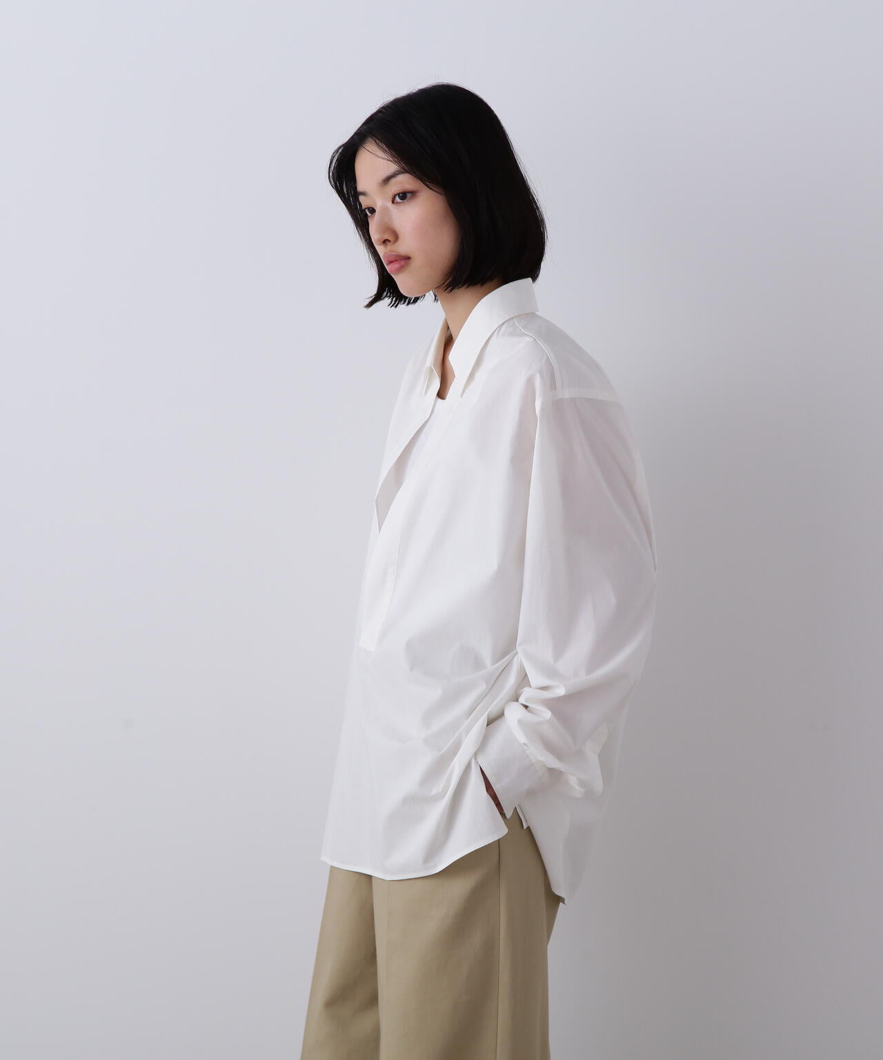 YLÈVE / COTTON SILK TYPEWRITER SKIPPER SHIRT